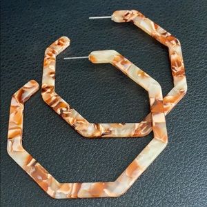 Acrylic hoop earrings-NWT